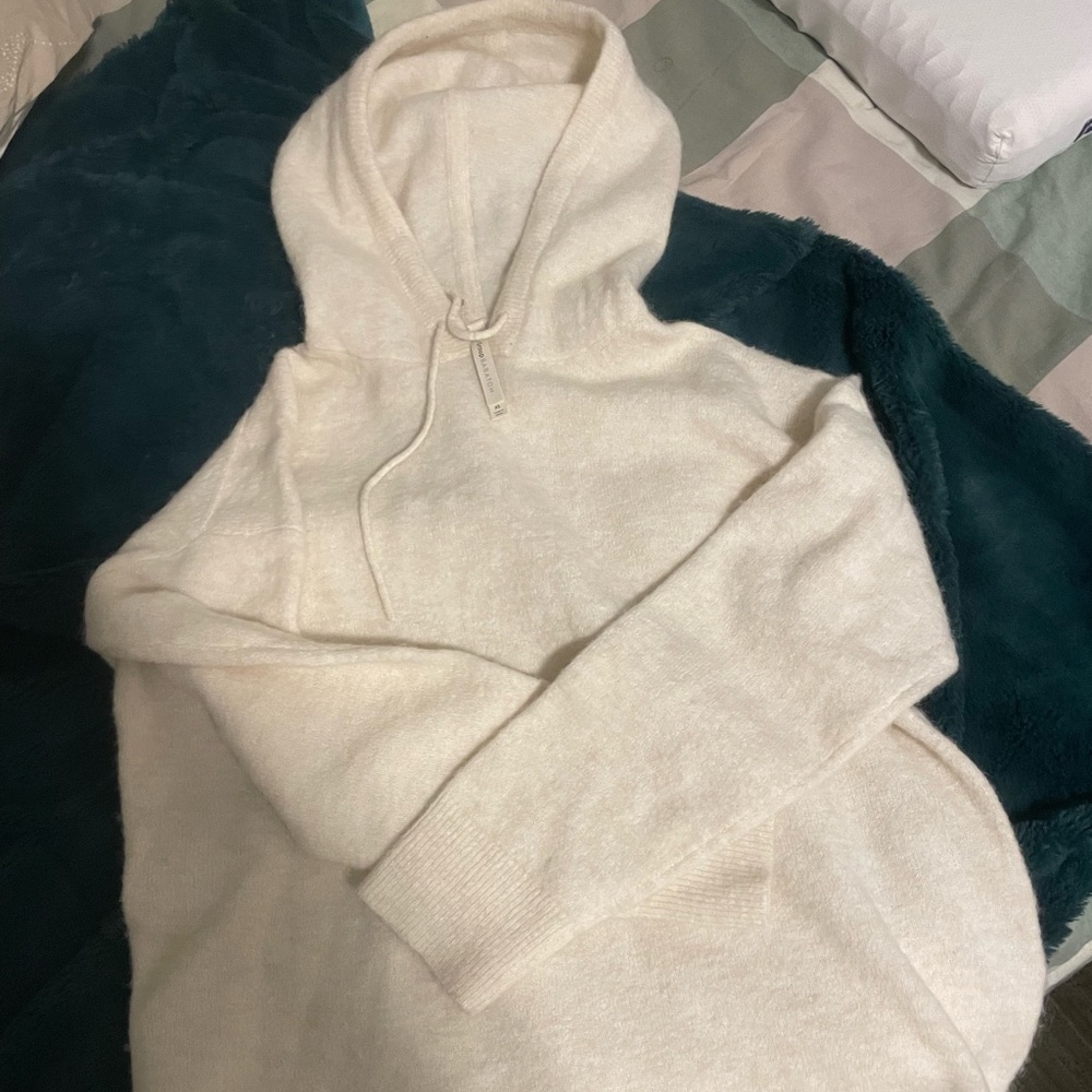 aritzia babaton Morrison hoodie size xs color oak